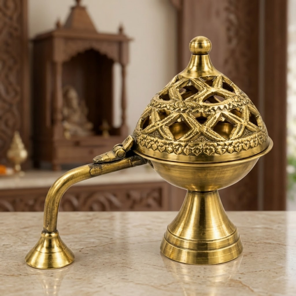 BRASS HANDLE DHUNI ARTI WITH TOP COVER