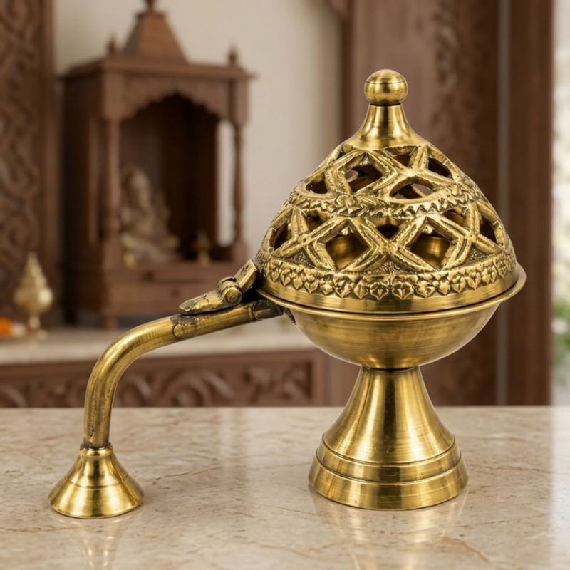 BRASS HANDLE DHUNI ARTI WITH TOP COVER