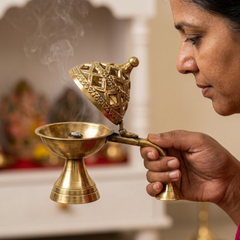BRASS HANDLE DHUNI ARTI WITH TOP COVER