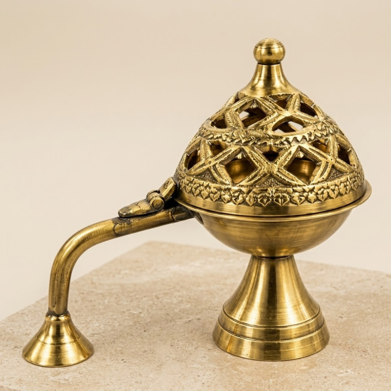 BRASS HANDLE DHUNI ARTI WITH TOP COVER